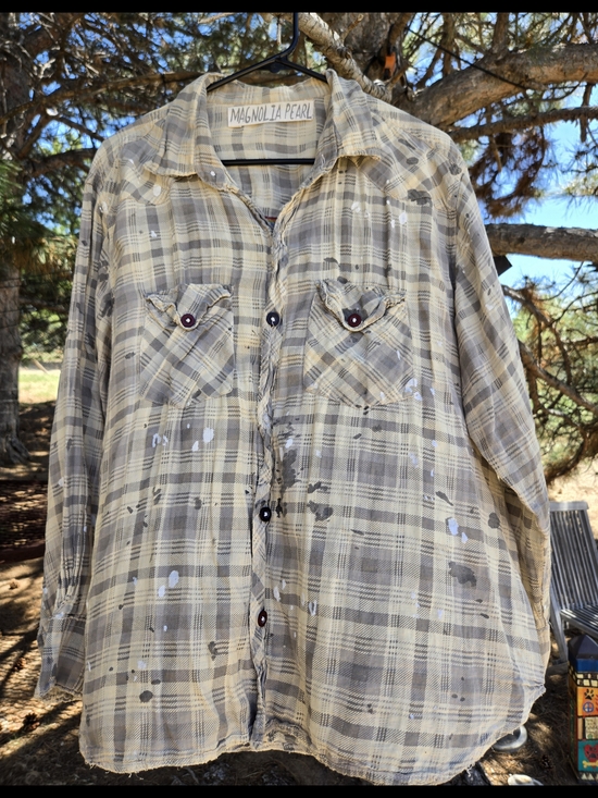 Magnolia Pearl Tops - Magnolia Pearl Plaid Button-Front Shirt — Beige, Gray
